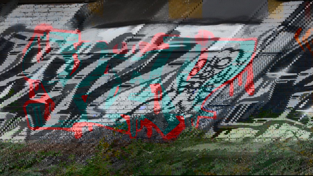 Graffiti Wall - Photo by crazyg - kev (2013)