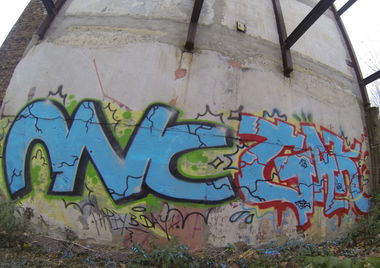 Graffiti Bombing in Saarbrücken - Photo by crazyg - anc, gak (2013)