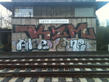 Graffiti Bombing - Photo by crazyg - kzm, äter, arne