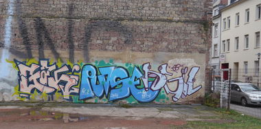 Graffiti Wall in Saarbrücken - Photo by crazyg - tags, aynen, nau (1982)