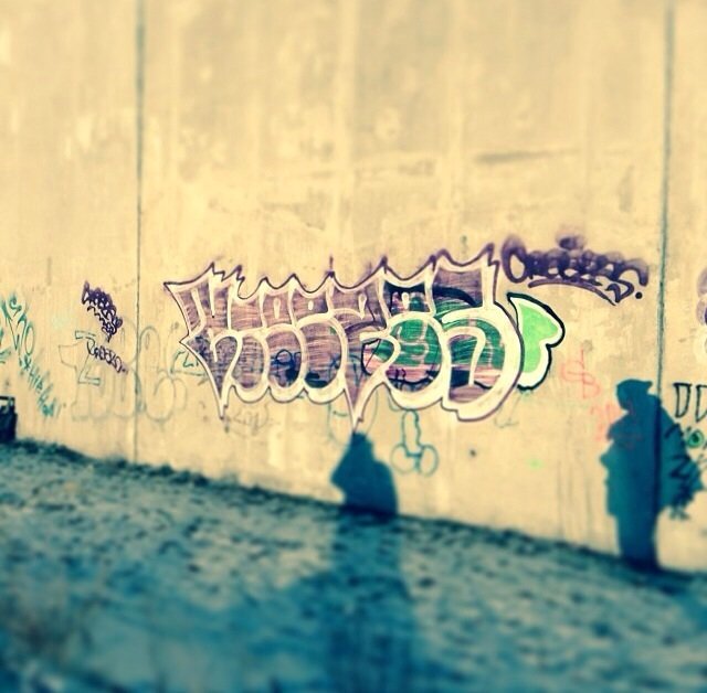 Graffiti Bombing - Photo by creezes