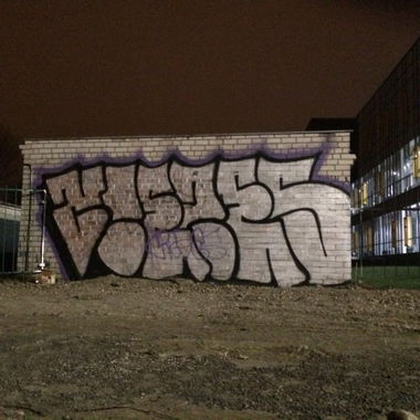 Graffiti Bombing - Photo by creezes