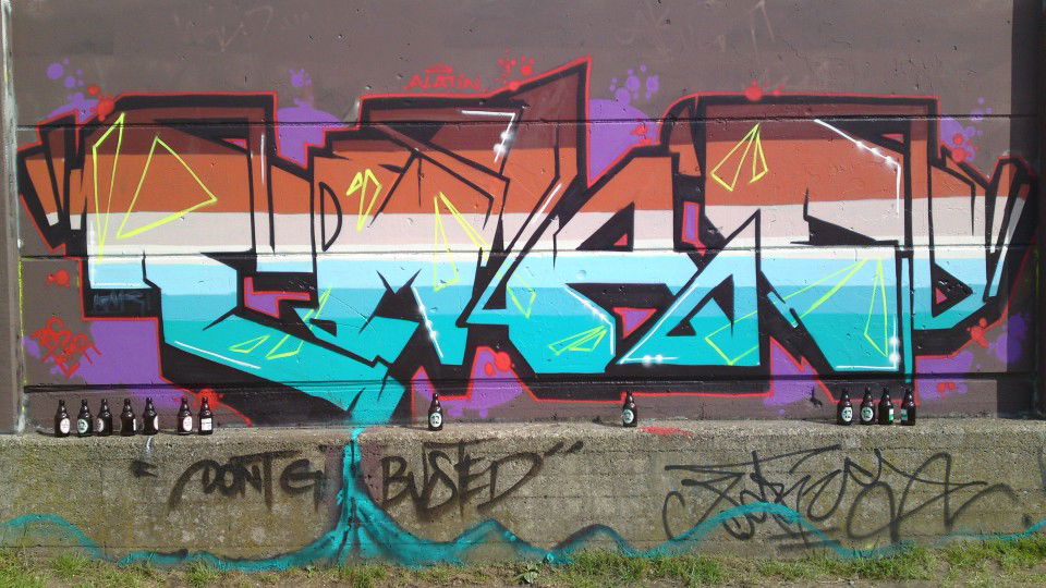 Graffiti Wall - Photo by creiser