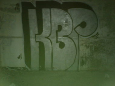Graffiti Bombing - Photo by crewKBP - kbp (2013)