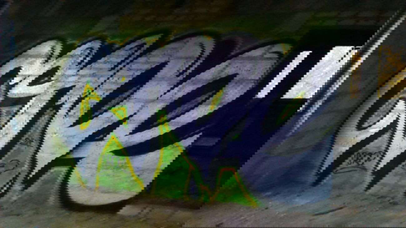 Graffiti Wall - Photo by croe