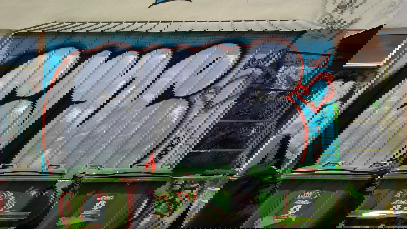 Graffiti Wall - Photo by croe