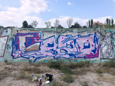 Graffiti Artwork - Photo by crps13