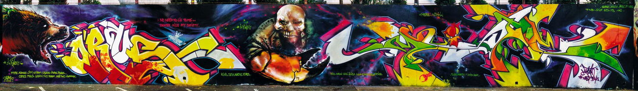 Graffiti Wall in Paris - Photo by cru3l
