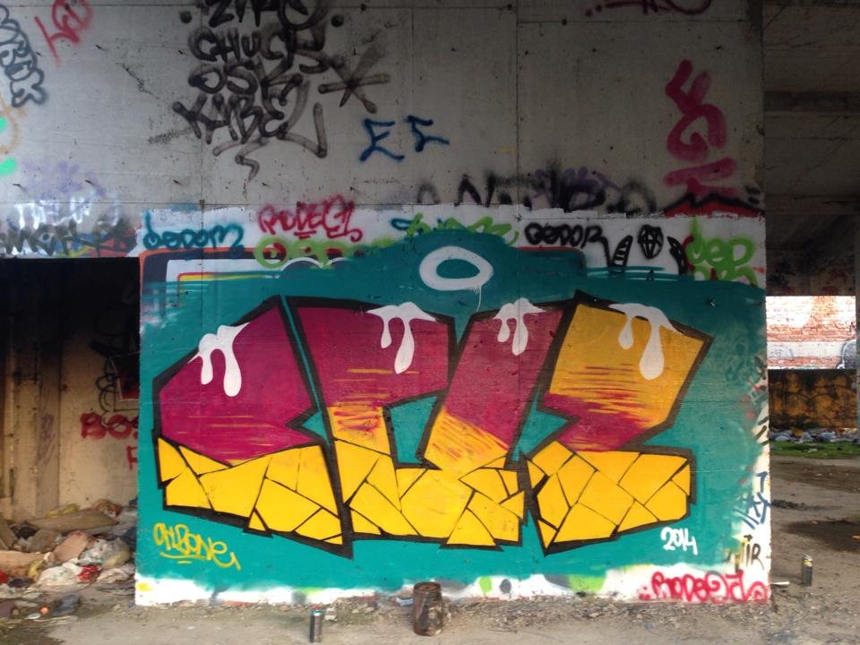 Graffiti Wall - Photo by cruzoe