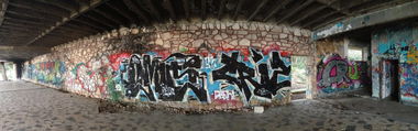 Graffiti Wall - Photo by cruzoe (2015)