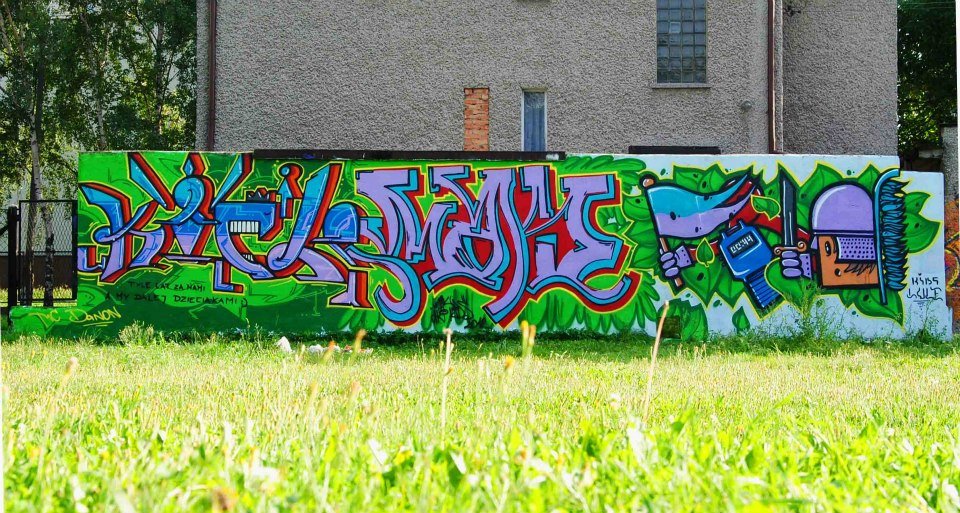 Graffiti Wall - Photo by curko
