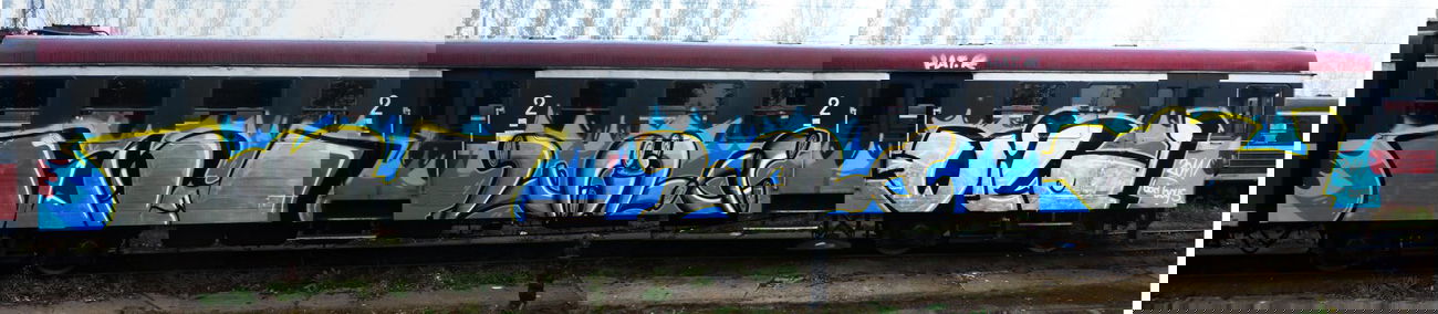 Graffiti Train - Photo by curko