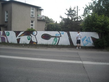 Graffiti Wall - Photo by curko