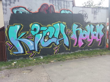 Graffiti Wall - Photo by curko