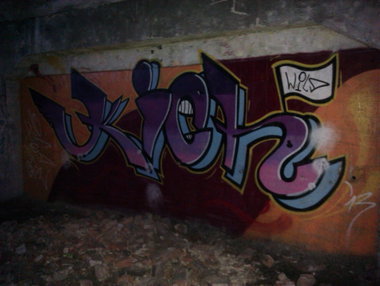 Graffiti Wall - Photo by curko