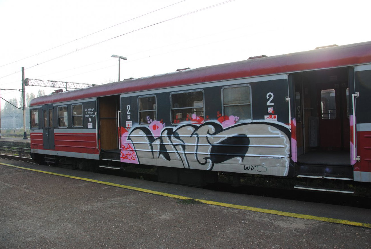 Graffiti Wall - Photo by curko