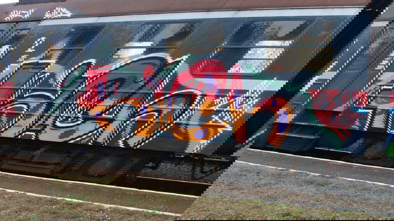 Graffiti Train - Photo by curko