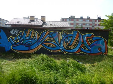 Graffiti Wall - Photo by curko