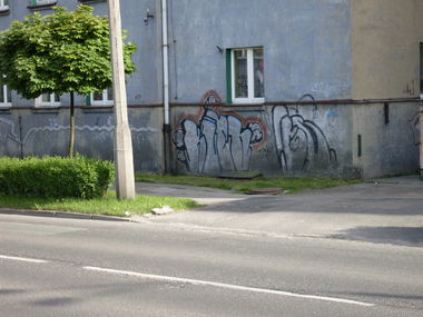 Graffiti Bombing - Photo by curko