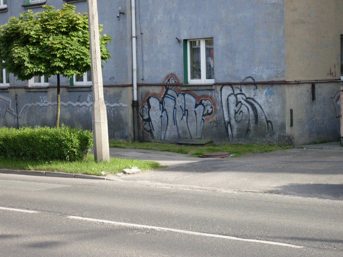Graffiti Bombing - Photo by curko