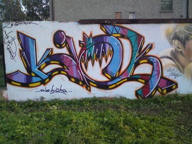 Graffiti Wall - Photo by curko