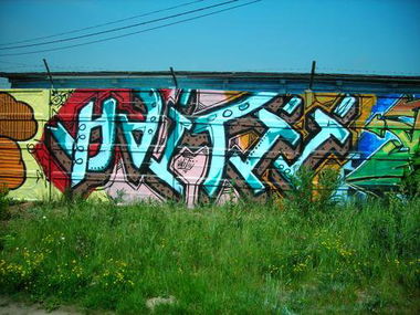 Graffiti Wall - Photo by curko