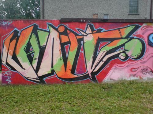 Graffiti Wall - Photo by curko