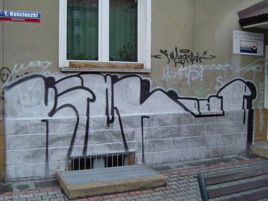 Graffiti Bombing - Photo by curko