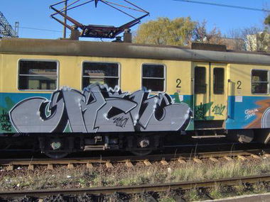 Graffiti Wall - Photo by curko