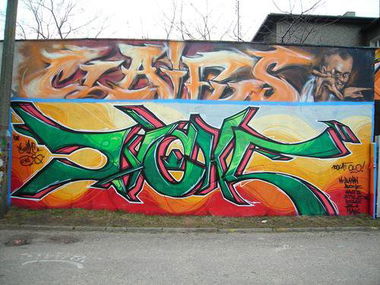 Graffiti Wall - Photo by curko