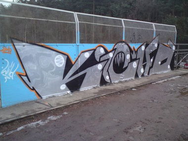 Graffiti Wall - Photo by curko