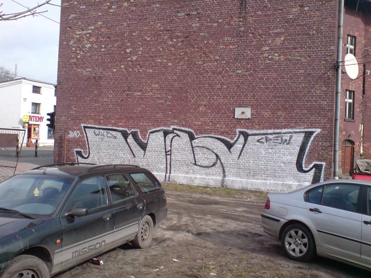 Graffiti Wall - Photo by curko