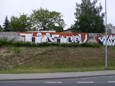 Graffiti Wall - Photo by curko