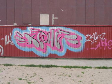 Graffiti Wall - Photo by curko