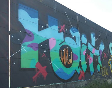 Graffiti Wall - Photo by curko