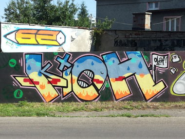 Graffiti Wall - Photo by curko