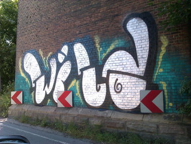 Graffiti Wall - Photo by curko