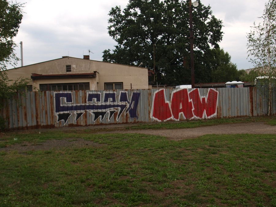 Graffiti Bombing in Hradec Kralove - Photo by czechffiti