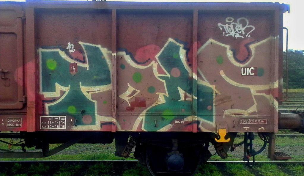 Graffiti Train in Česko - Photo by czechffiti - freight, tode (2012)