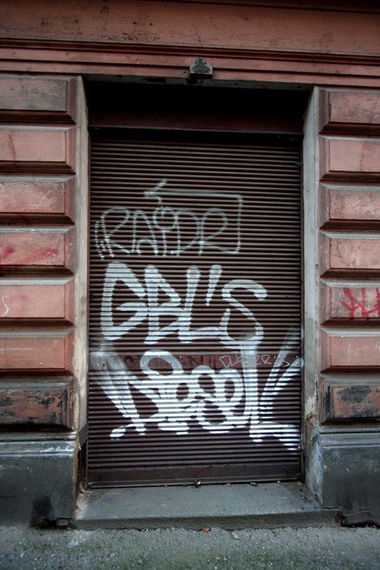 Graffiti Wall in Praha - Photo by czechffiti - tags (2015)