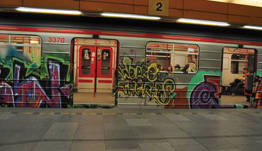 Graffiti Train in Praha - Photo by czechffiti - metro
