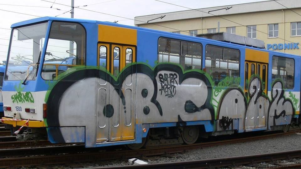Graffiti Train in Ostrava - Photo by czechffiti - tram, obk (2009)
