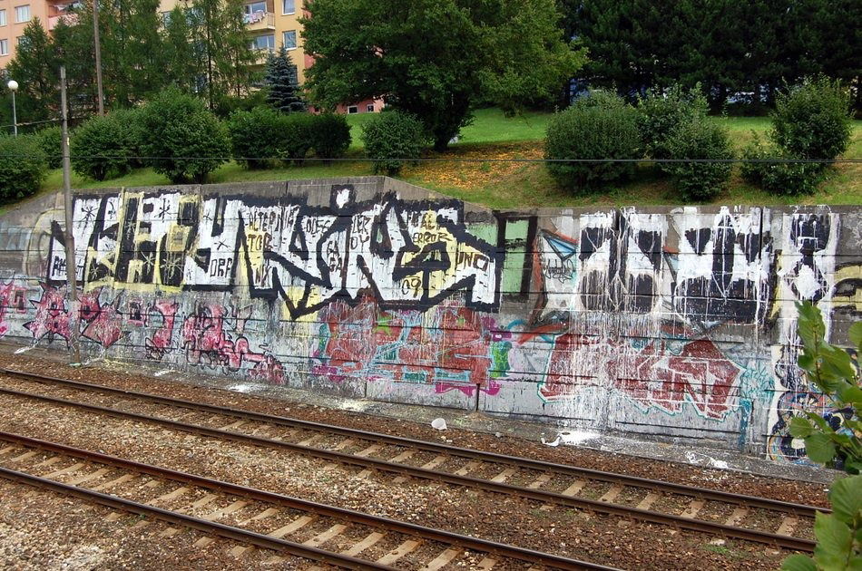 Graffiti Bombing in Brno - Photo by czechffiti - tram, line