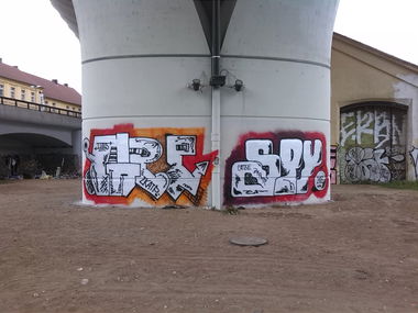 Graffiti Wall in Praha - Photo by czechffiti - grr, spy (2016)