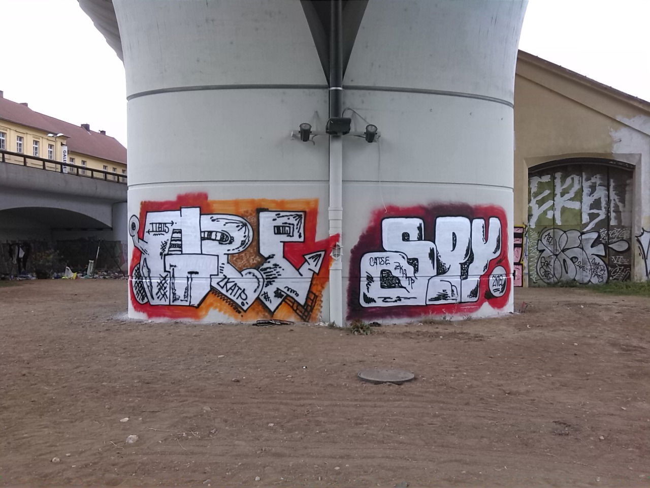 Graffiti Wall in Praha - Photo by czechffiti - grr, spy (2016)