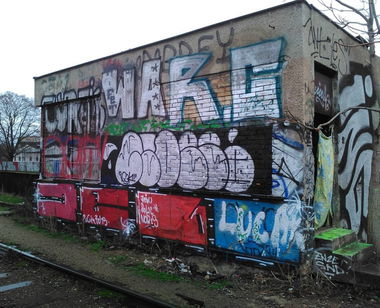 Graffiti Bombing in Brno - Photo by czechffiti - throw, ups