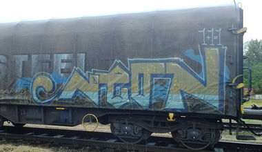 Graffiti Train in Pardubice - Photo by czechffiti - freight, neon