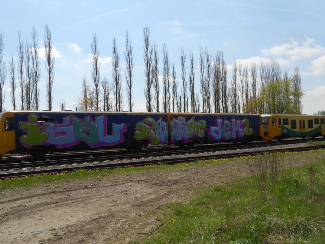 Graffiti Train in Česko - Photo by czechffiti - igel, enorm, dekz (2015)