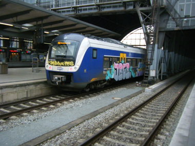 Graffiti Train - Photo by daREALziegenpeter - jbcb, nk, pws