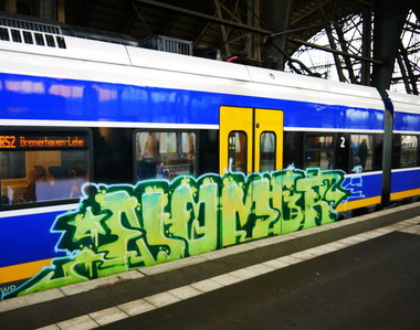 Graffiti Train - Photo by daREALziegenpeter - nomor, 180 (2012)